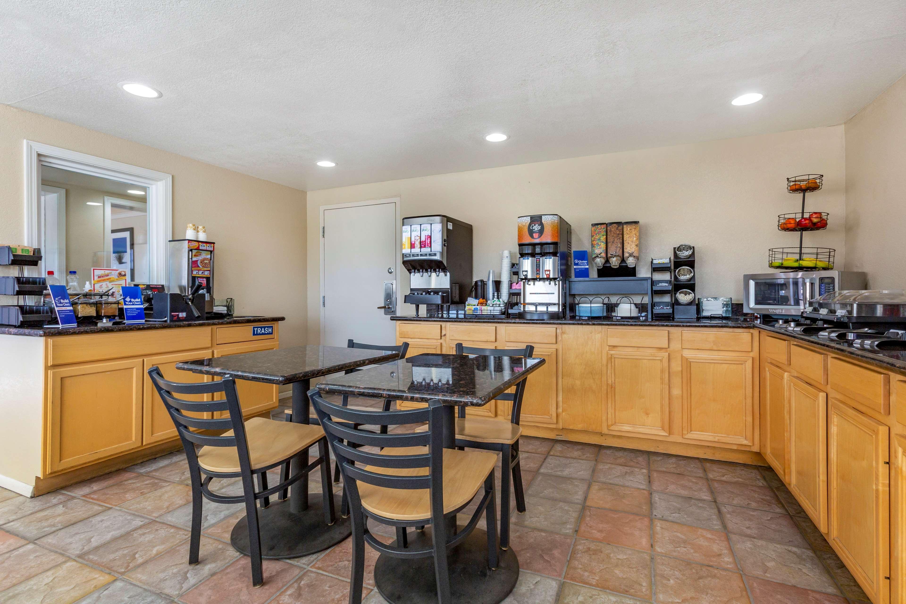Best Western El Rancho Palacio Roswell Bagian luar foto
