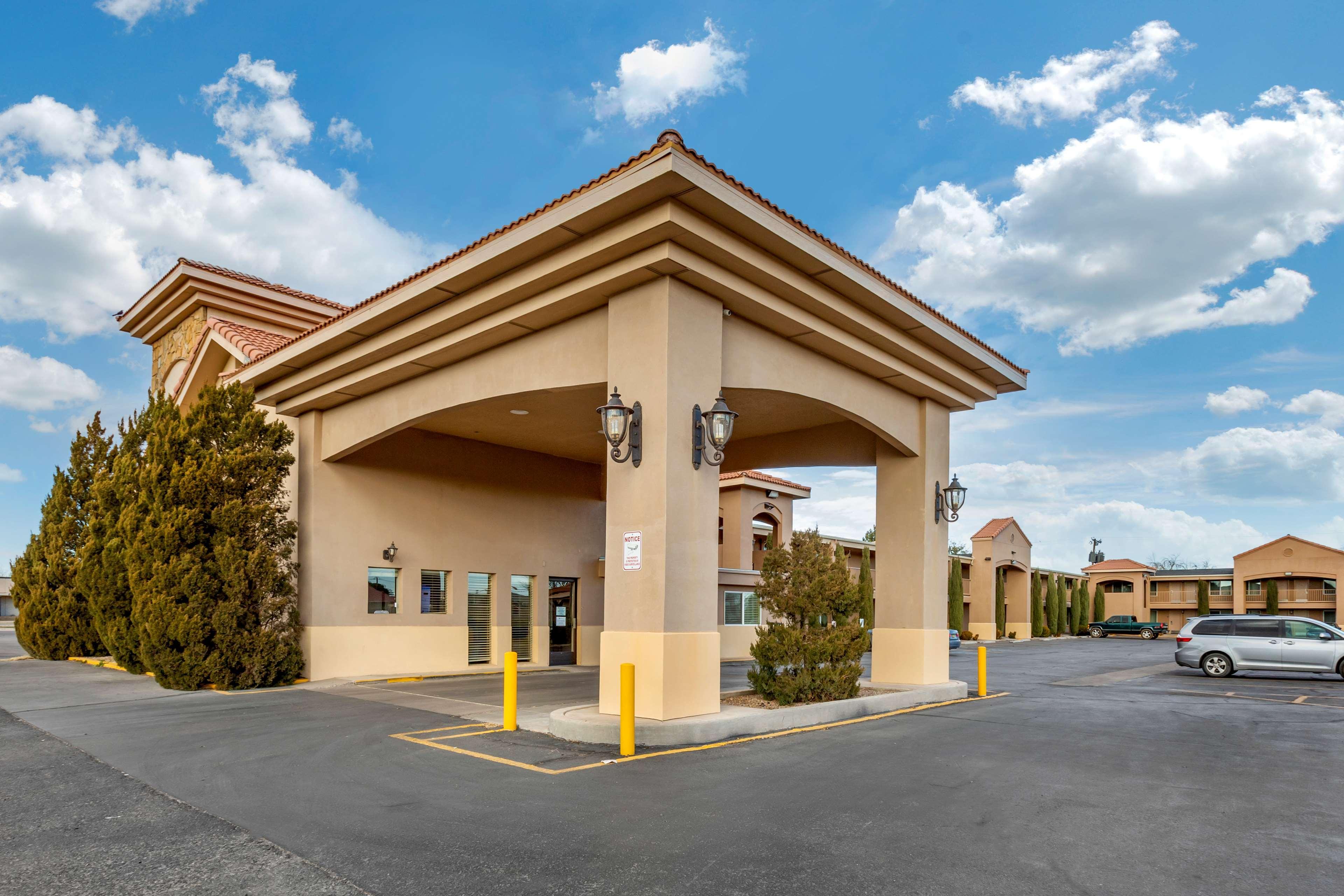 Best Western El Rancho Palacio Roswell Bagian luar foto