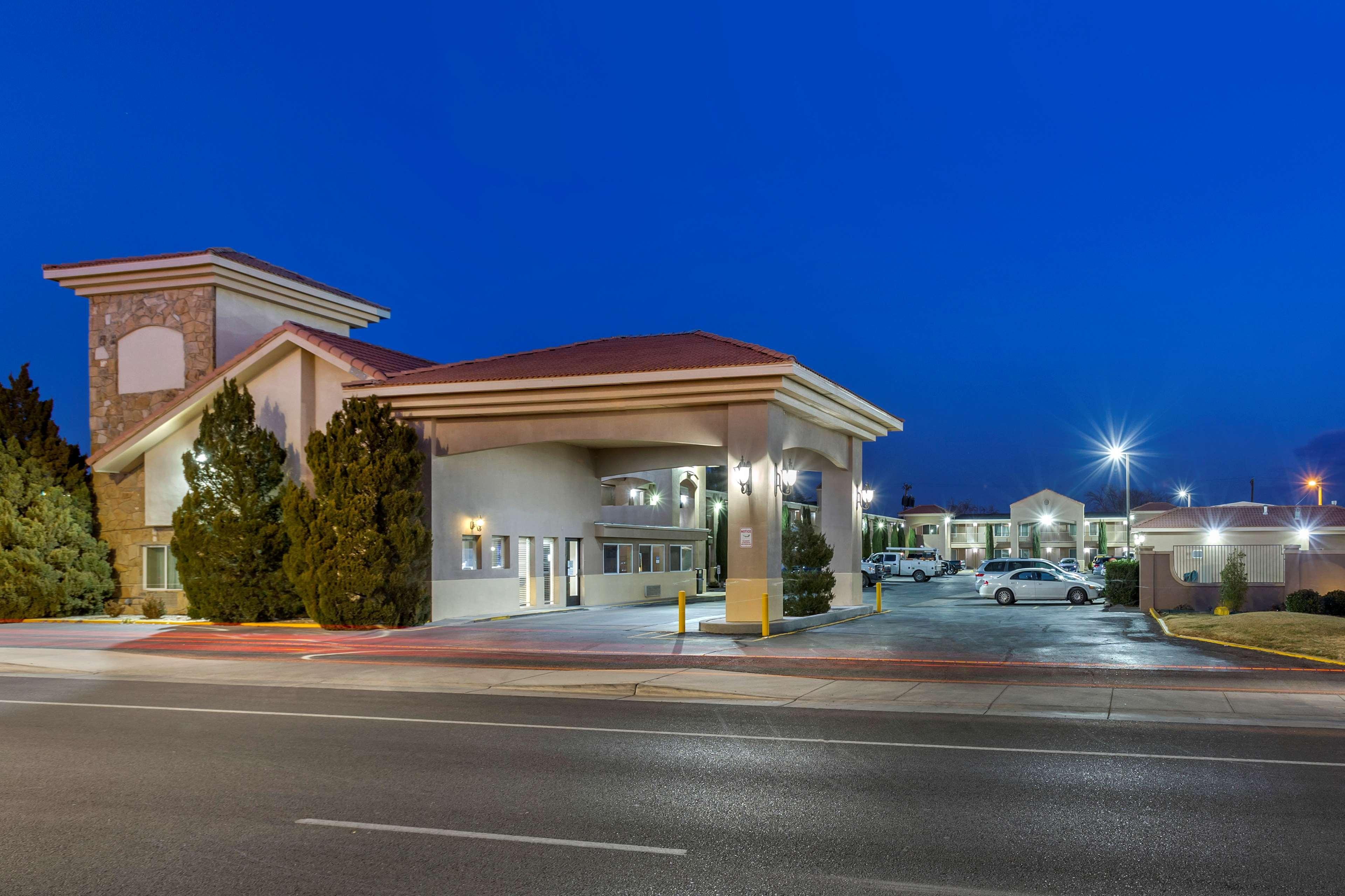 Best Western El Rancho Palacio Roswell Bagian luar foto
