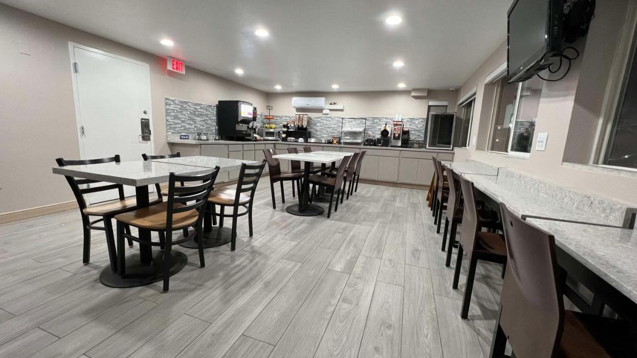 Best Western El Rancho Palacio Roswell Bagian luar foto